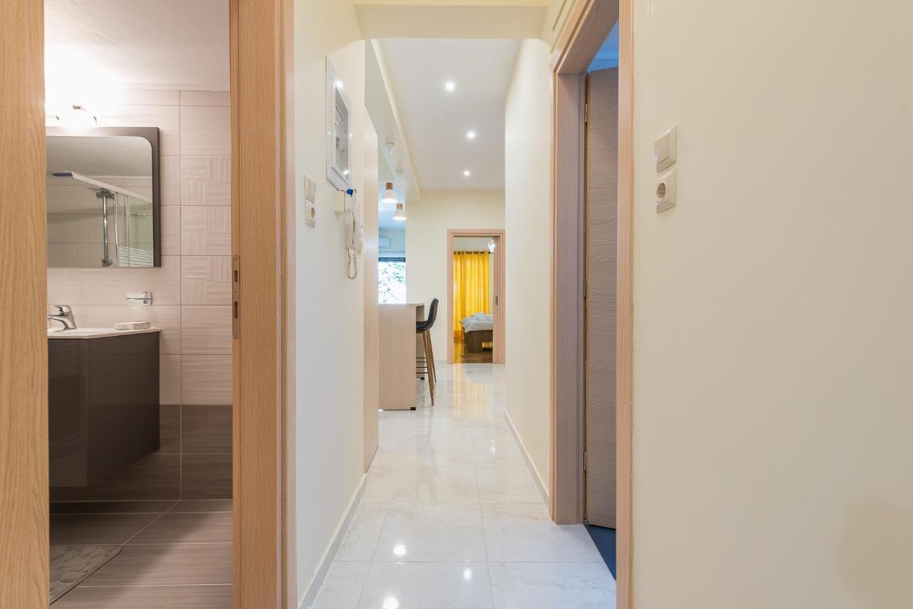 Elegant Home In Quiet Street By Cloudkeys 雅典 外观 照片