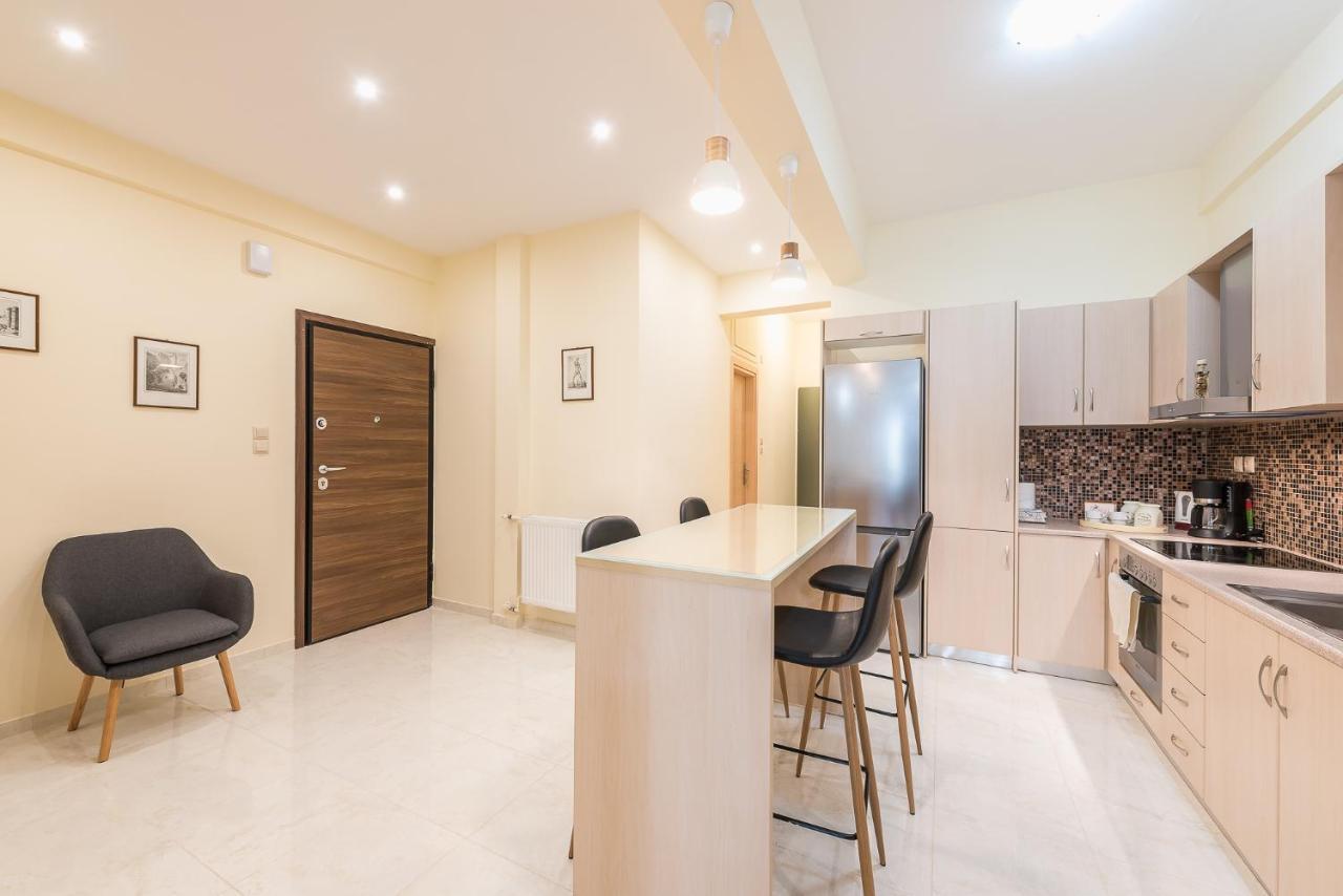 Elegant Home In Quiet Street By Cloudkeys 雅典 外观 照片
